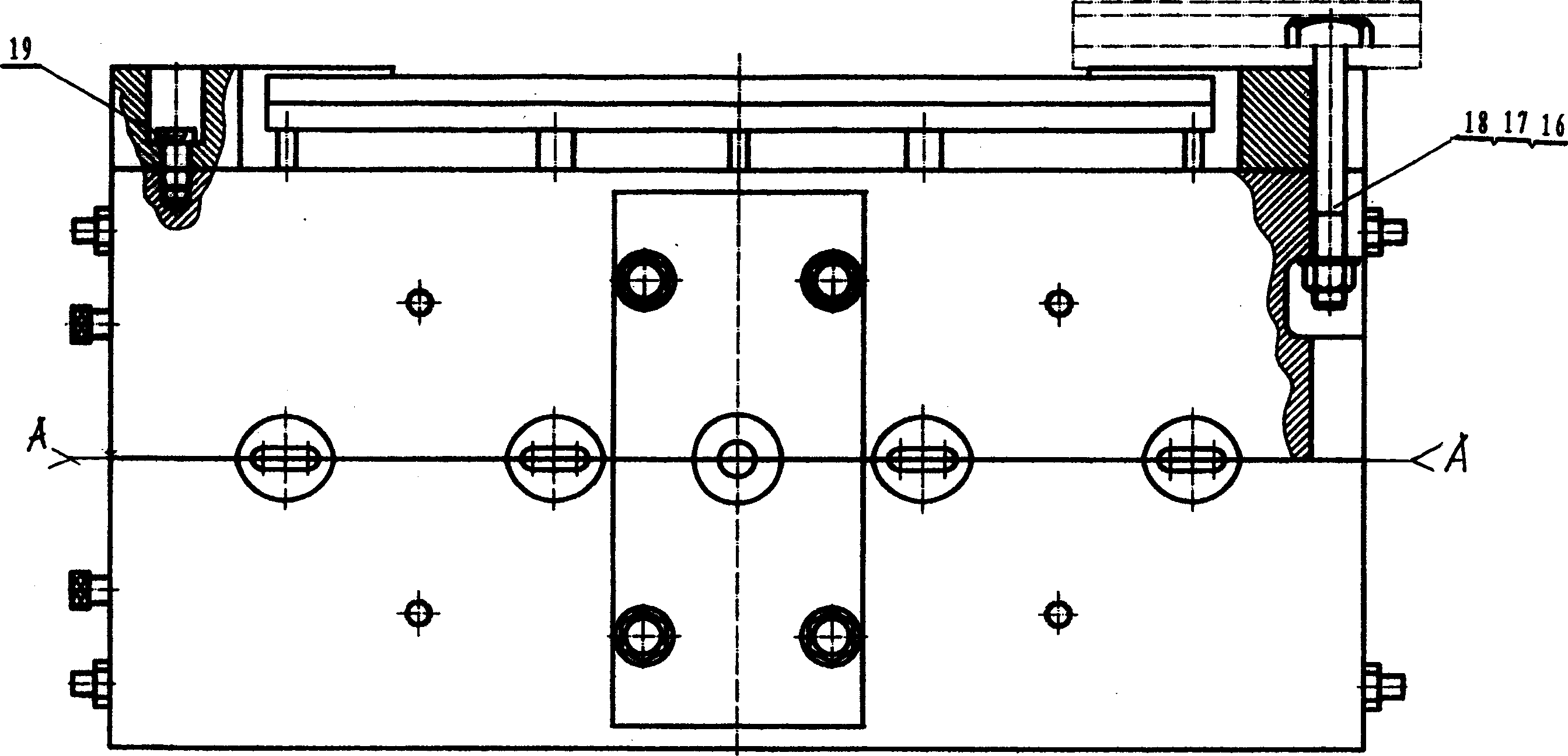 Casting method of iron casting with water-cooled copper mold