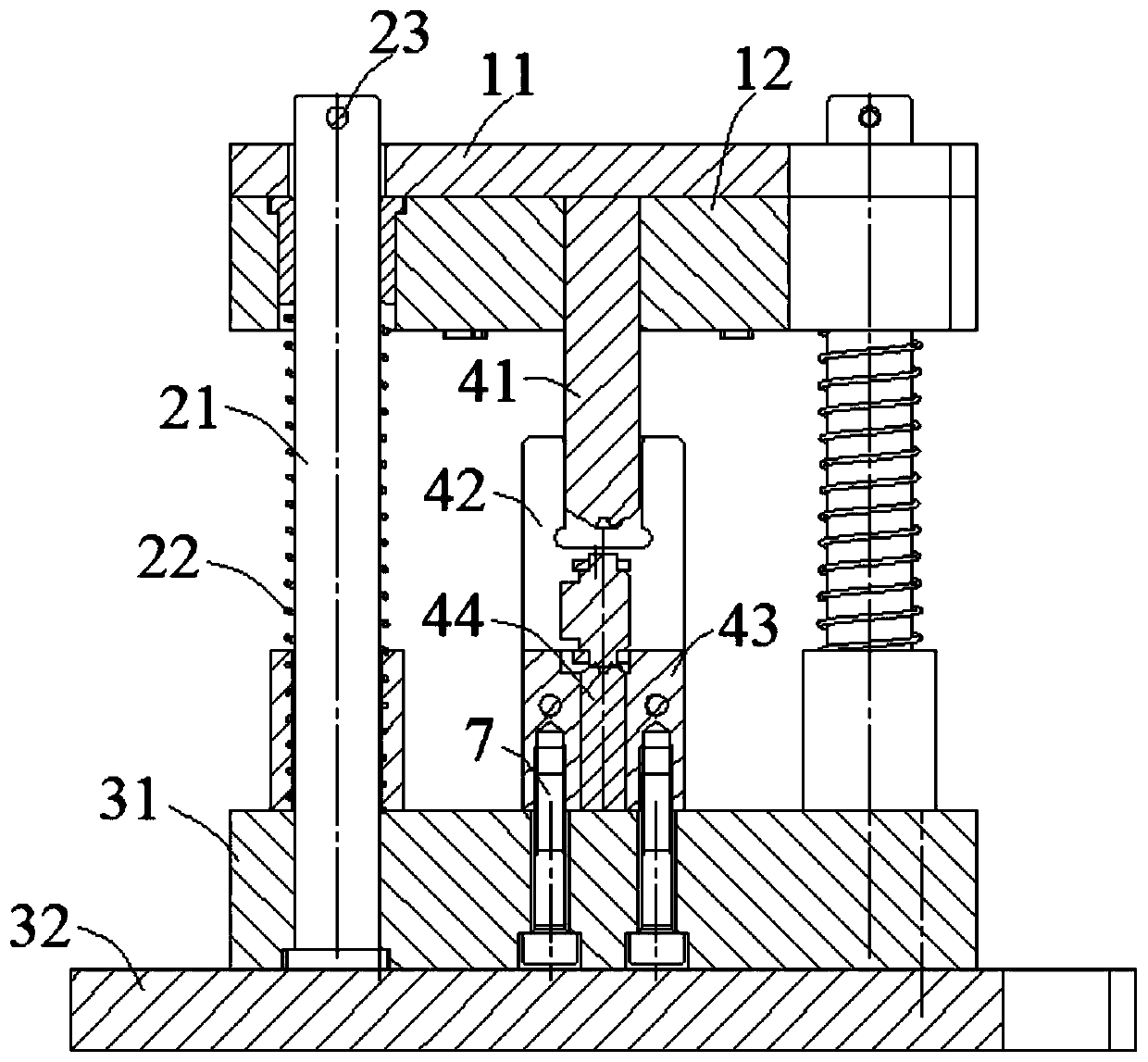 A tripper chipping riveting jig and riveting method thereof