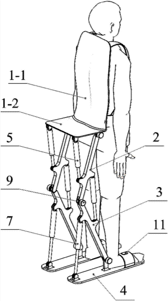 Heterogeneous wearable load assisting device and control method thereof