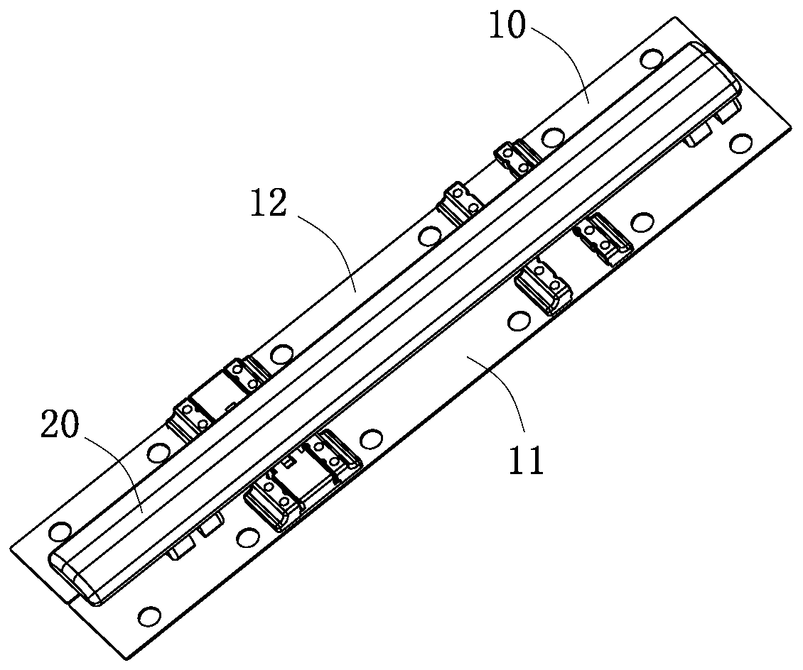 Synchronizing mechanism, folding display device and communication equipment