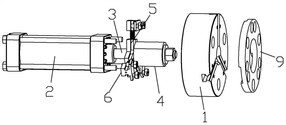 Internal expansion type automatic clamping device for yarn feeding pipe processing