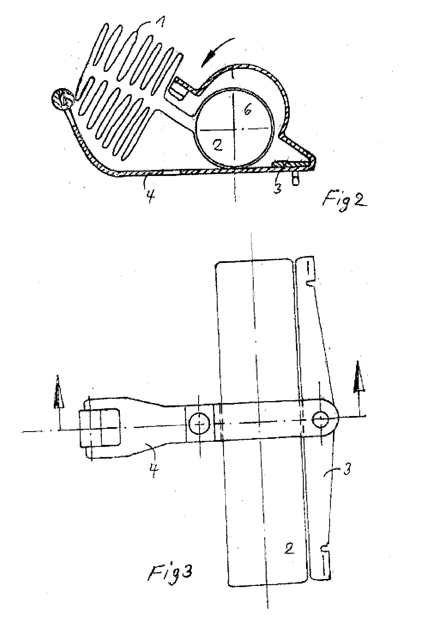 Thorax airbag device, seat provided with the same and method for activating said thorax airbag