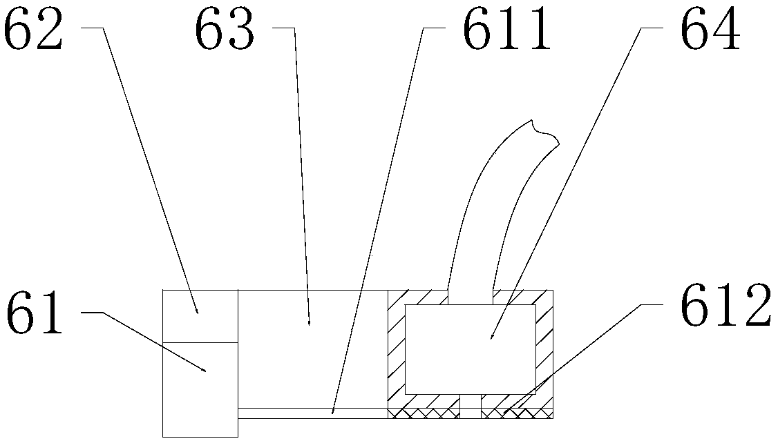 Cloth leveling device for weaving