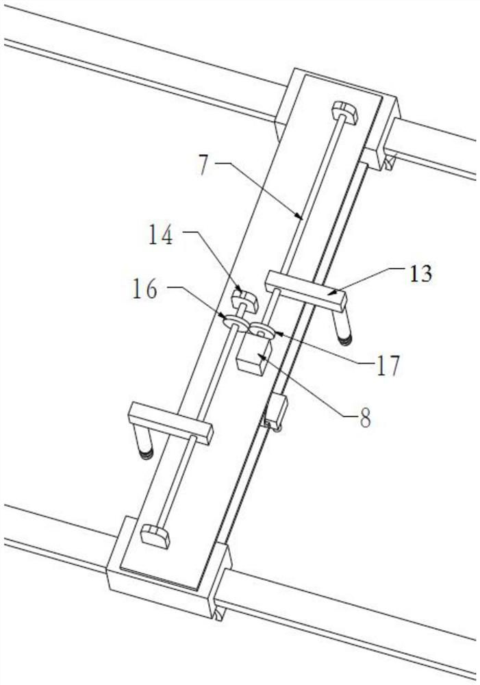 Cloth cutting device for garment processing