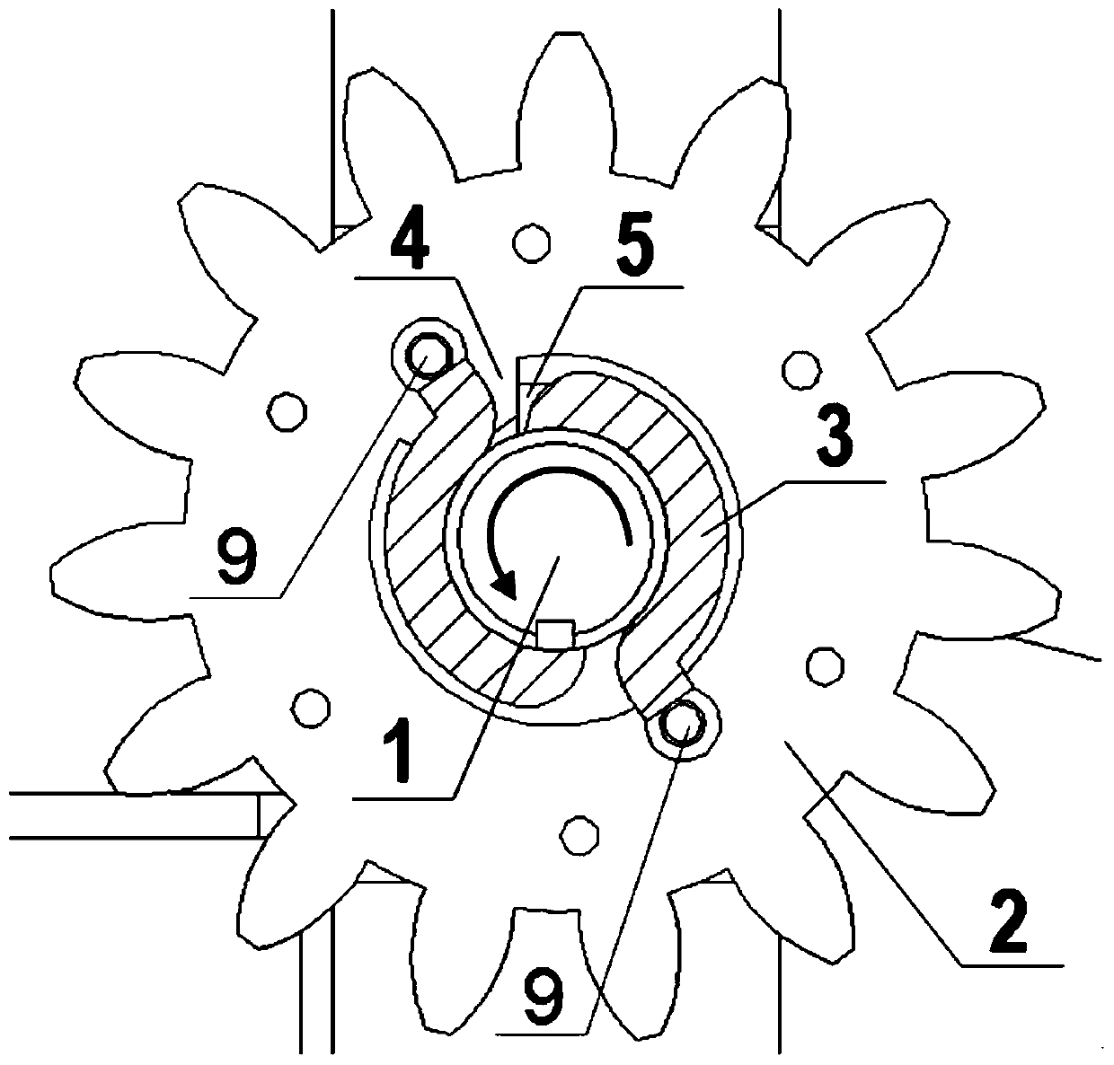 A single tension spring type clutch relay device