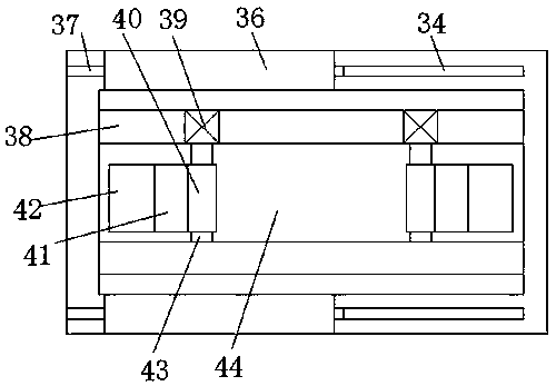 Improved organic fertilizer clearing and conveying device