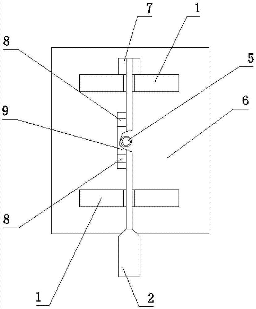 A solid propellant flame splitting device