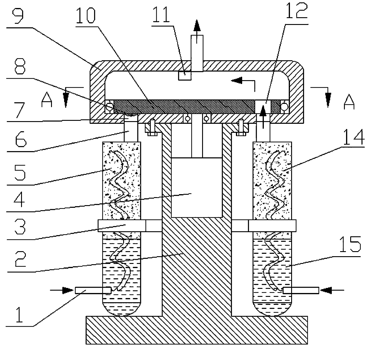 Anesthetic evaporator self-adaptive to evaporation temperature change