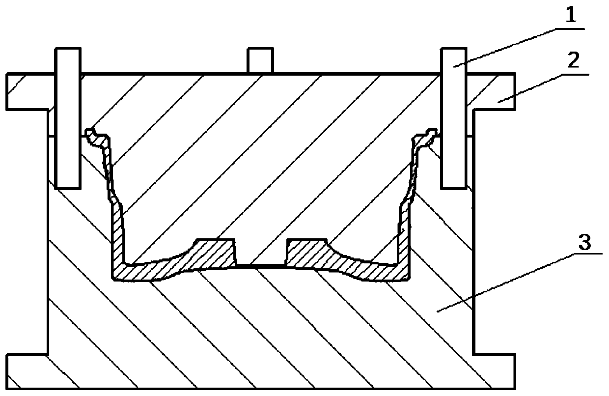 Hub extrusion forming method