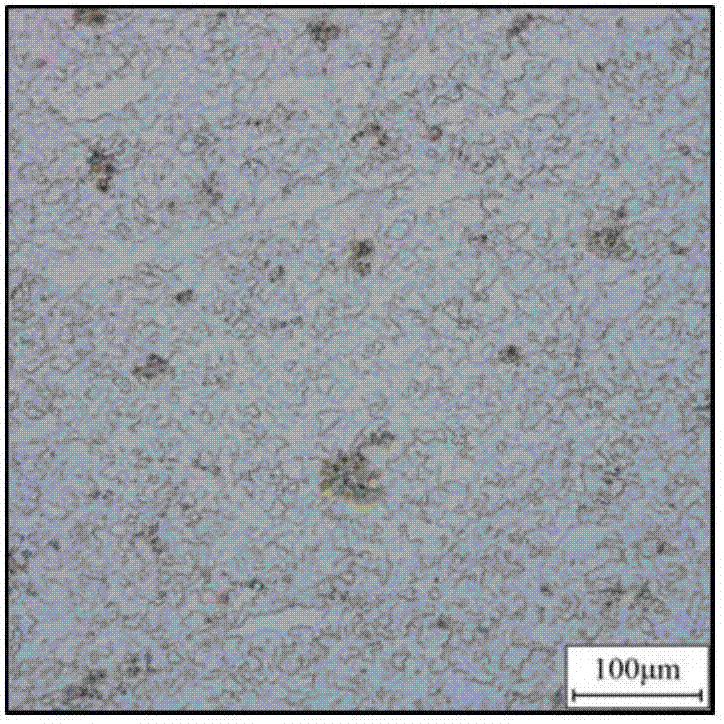 Method for refining grain structure of nickel-based alloy forging by regulating and controlling deformation temperature