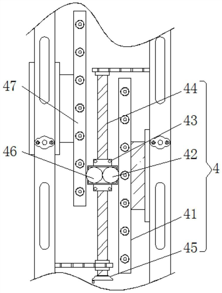 Wire spool device for optical fiber manufacturing and capable of avoiding disordered winding