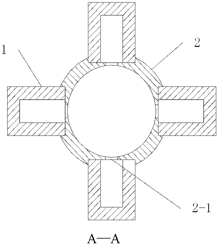 Broadband multi-waveguide output device for rotary traveling wave tube