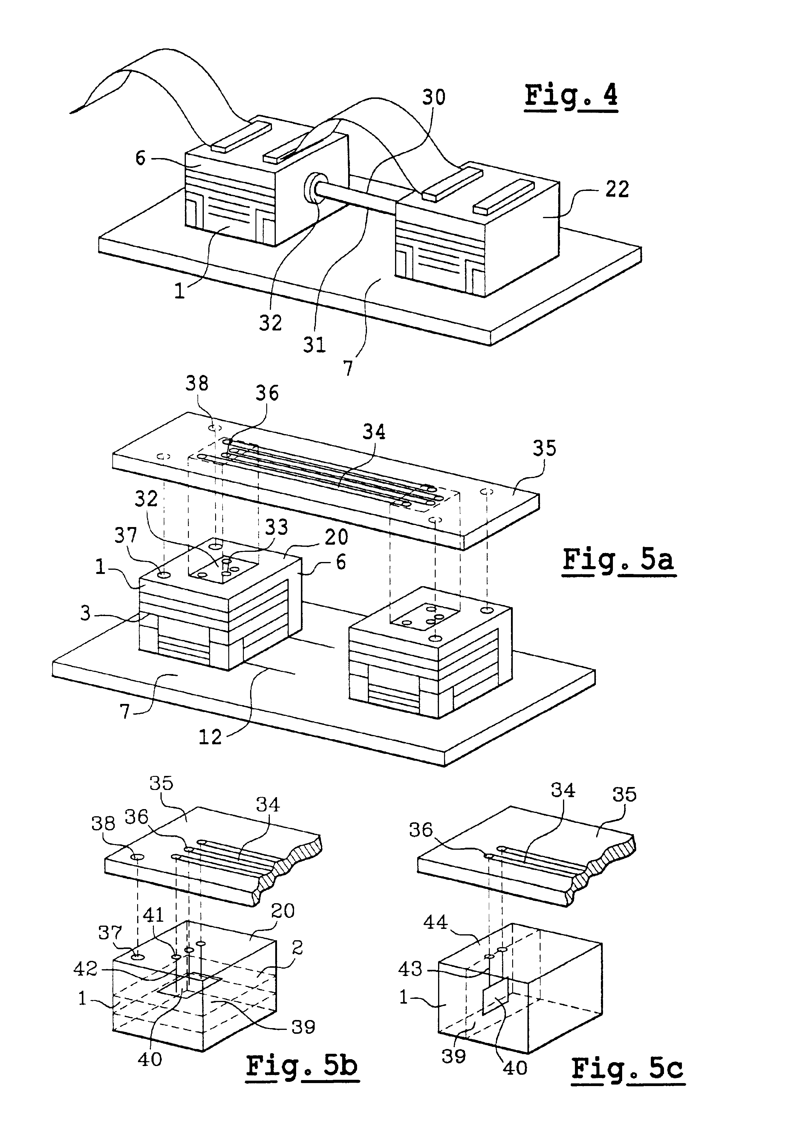 Electronic assembly having high interconnection density