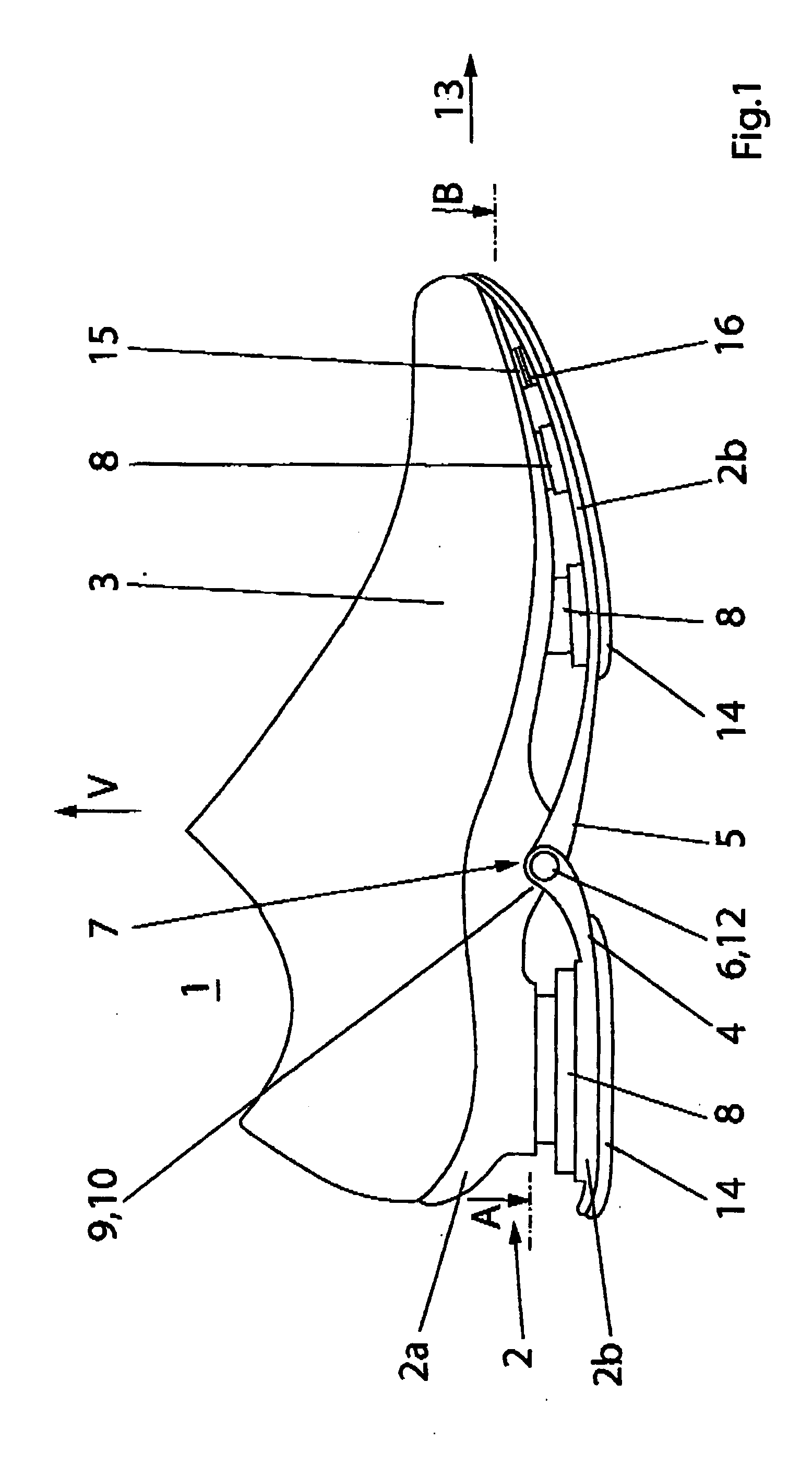 Shoe with an articulated spring-loaded outsole