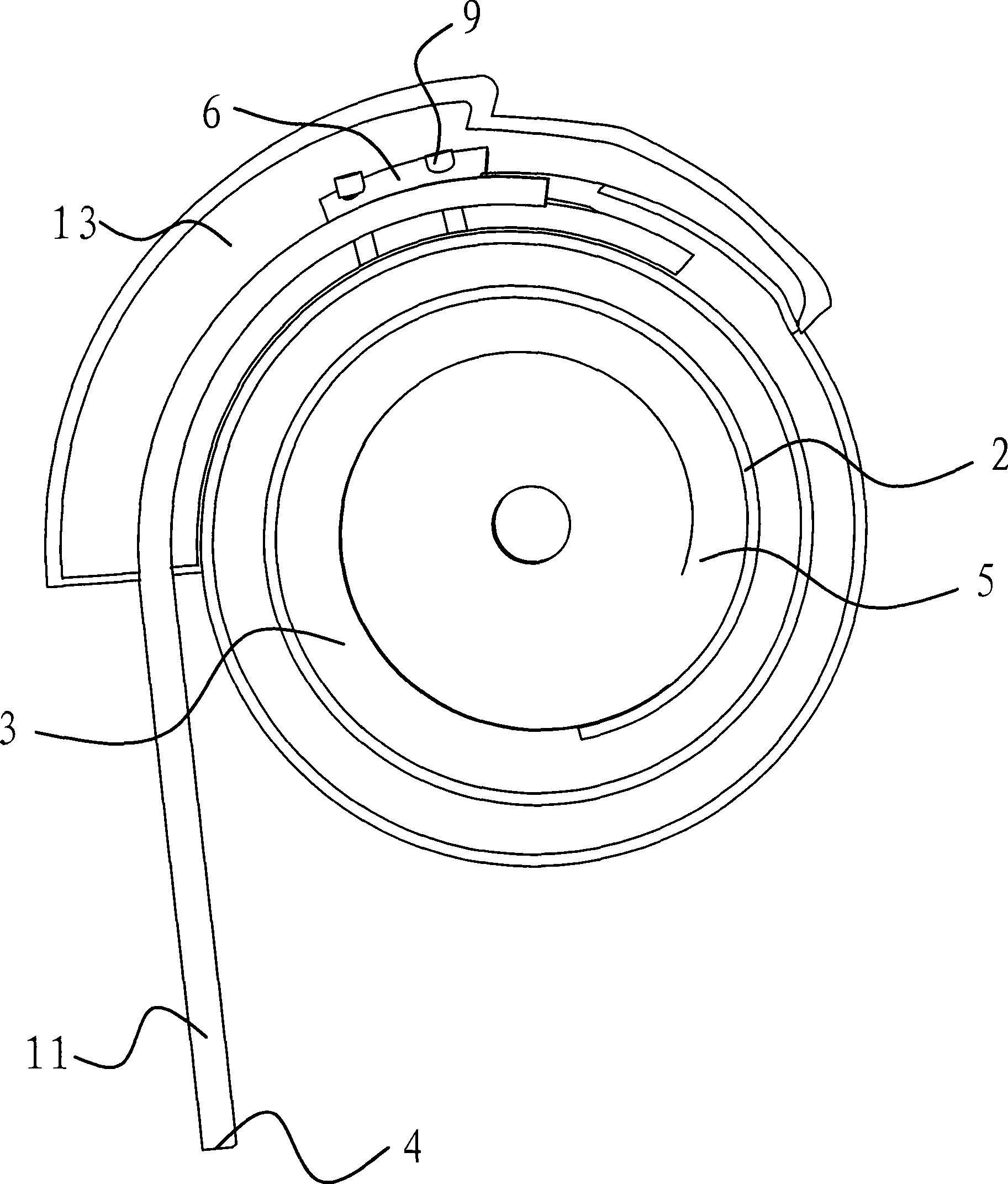 Vibrating hopper for conveying syringe rubber plug