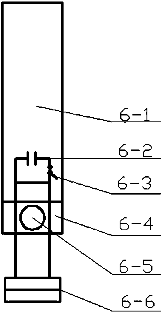 Flexible compound forming device and method based on magnetic pulse synchronous discharge