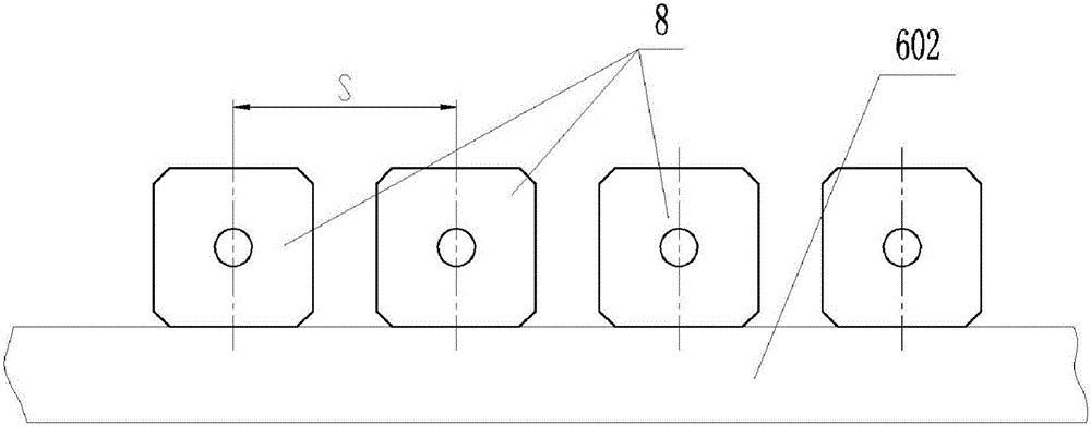 An automatic cutting device for the continuous discharge system of rod-shaped materials