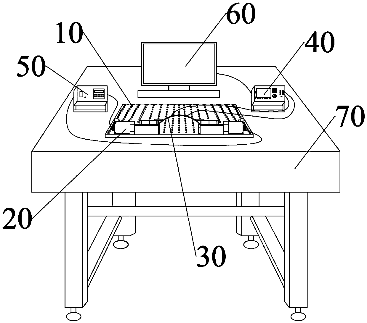 Device and method for testing sensitivity of flexible film sensing elements