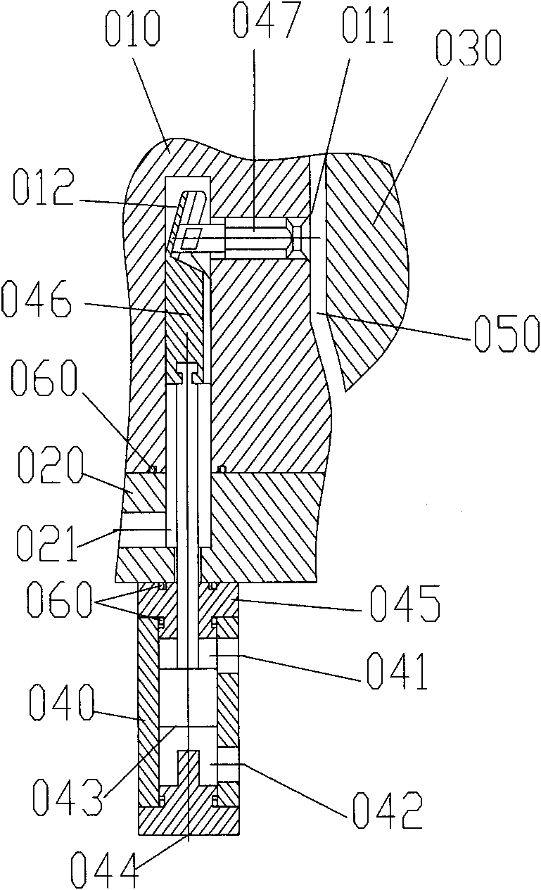 Initiative exhaust method for injection mould and vacuum valve device for injection mould