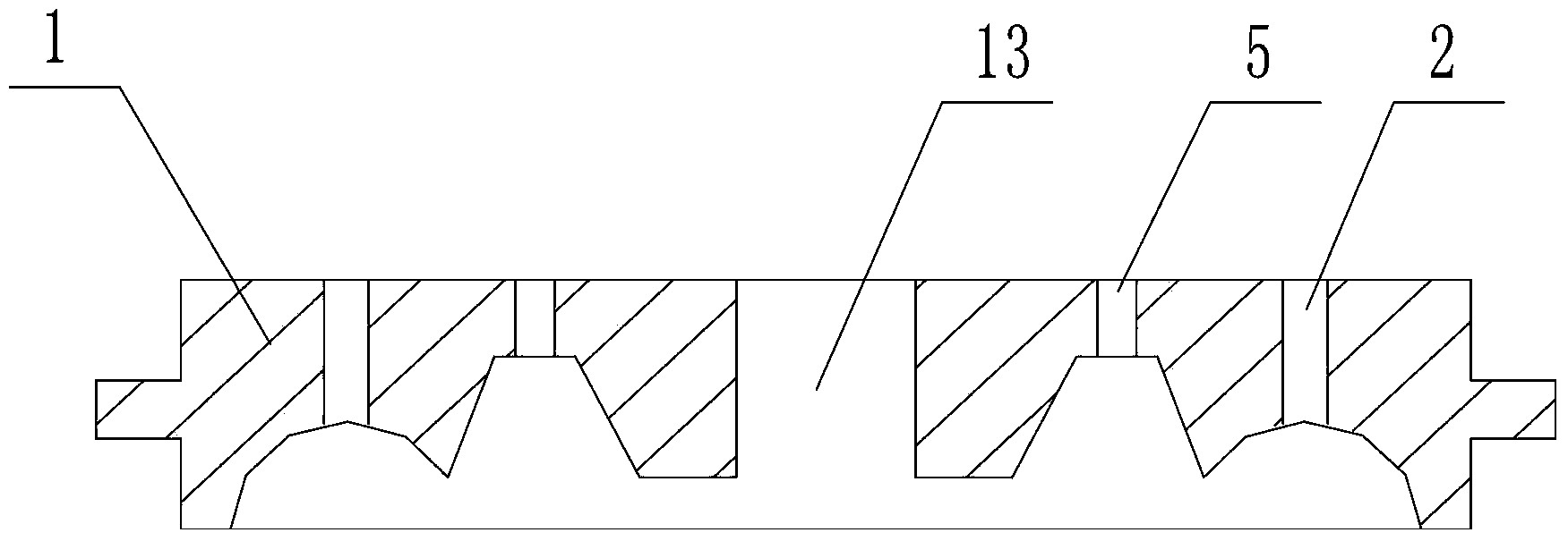 Horizontal parting iron-type sand covering modeling system