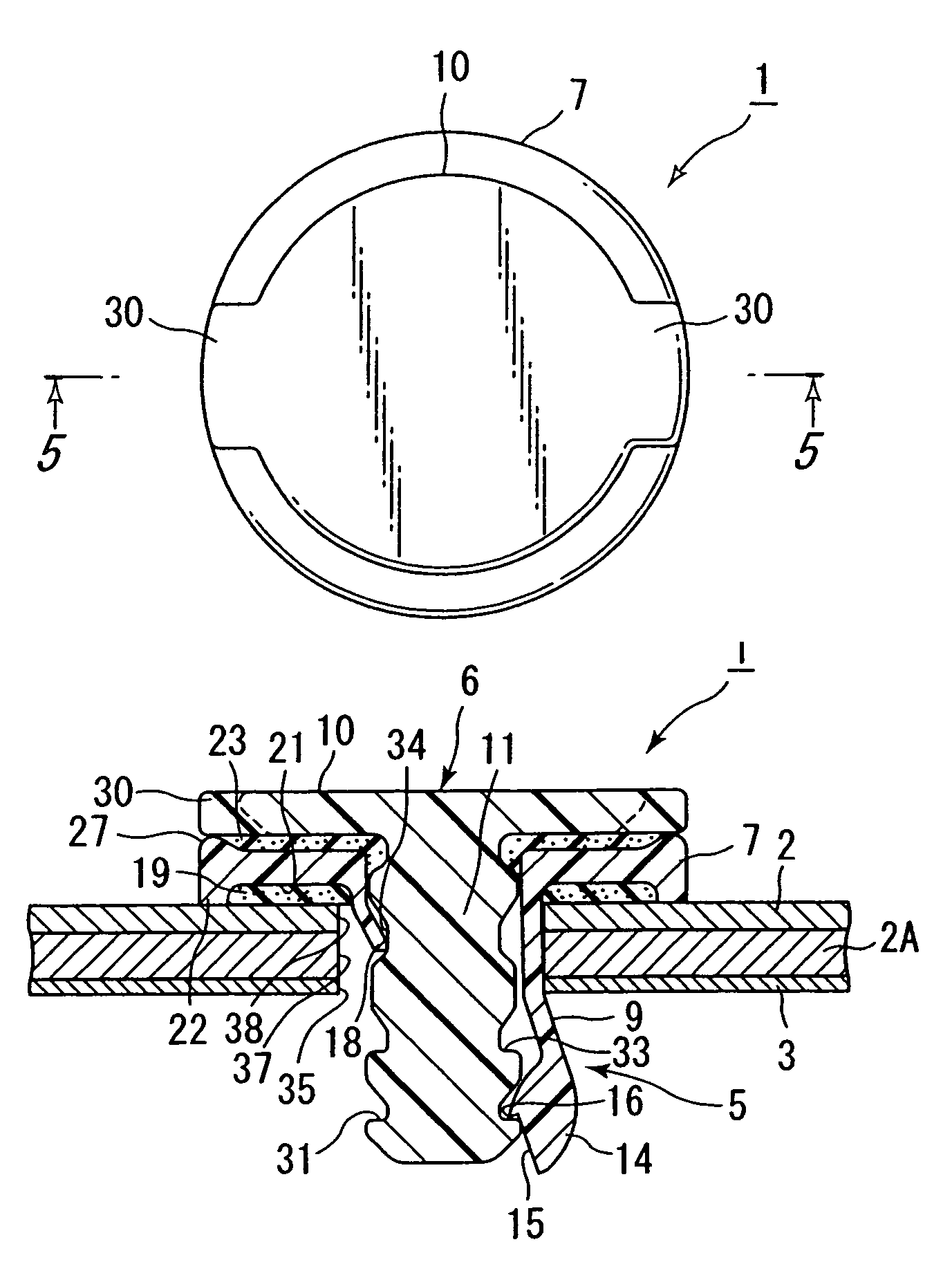 Plastic clip for connecting a panel to a body