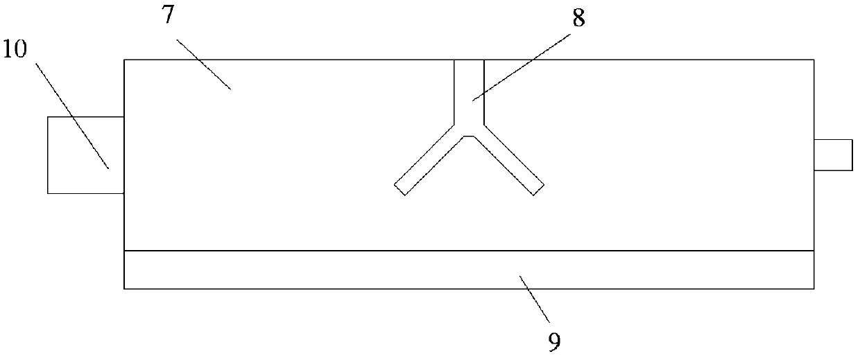 Liquid-spraying spinning device