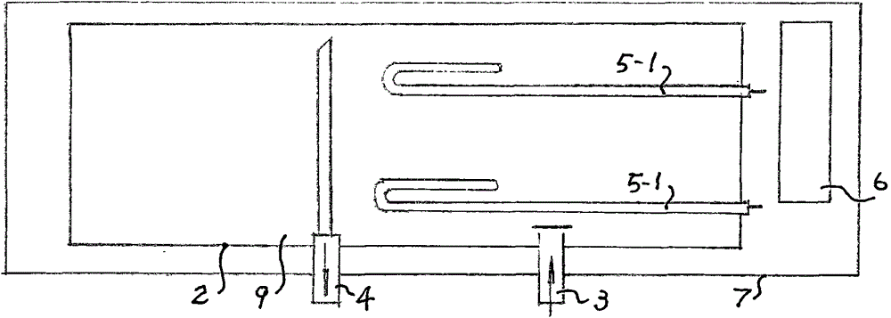 Electric water heater with heating tank