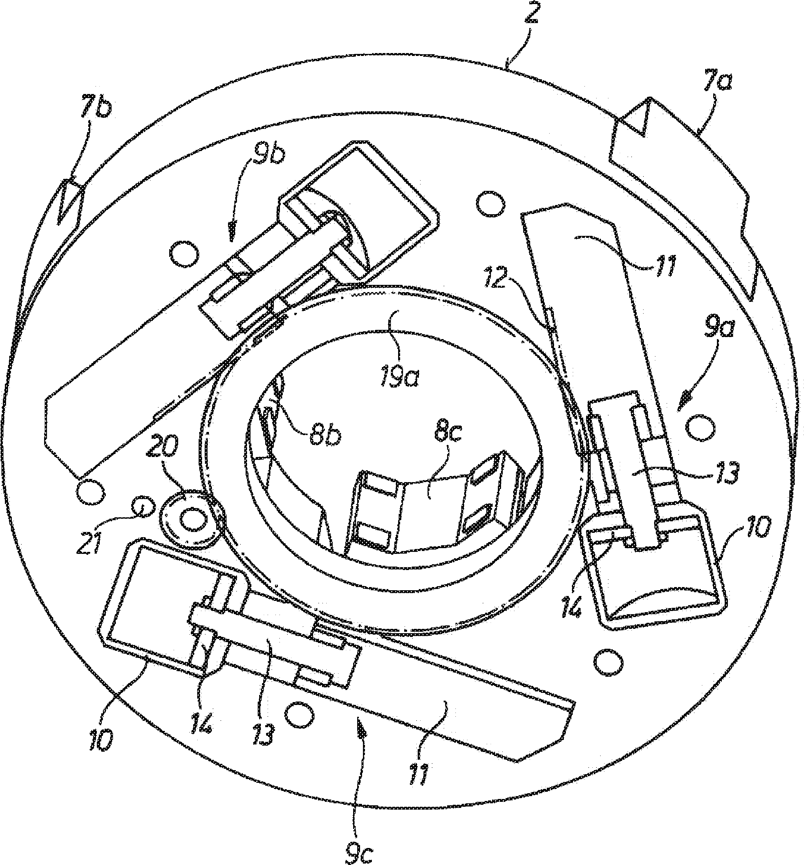 Chuck for a machine tool for machining a tubular, rotating workpiece