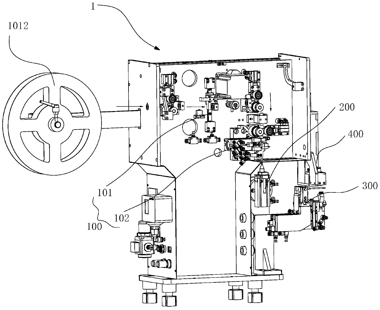 Full-automatic heat-shrinkable pipe jacketing machine and heat-shrinkable pipe jacketing method