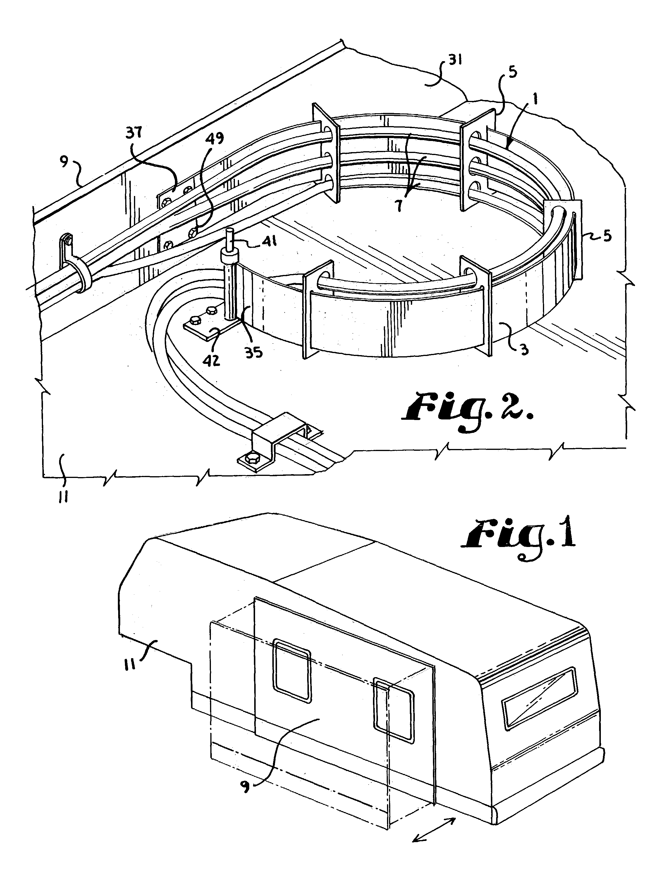 Flexible wiring and tubing carrier for slide-out rooms