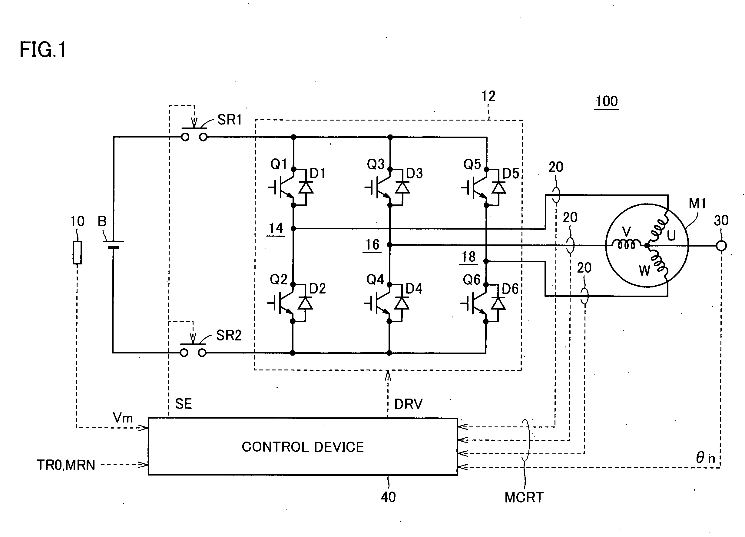 Motor drive apparatus having oscillation-reducing control function for output torque