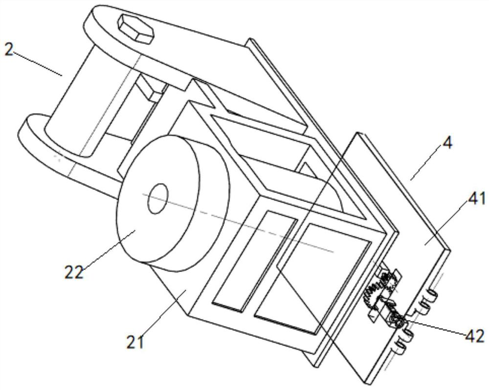 Automatic adjusting type vehicle-mounted hedge trimmer