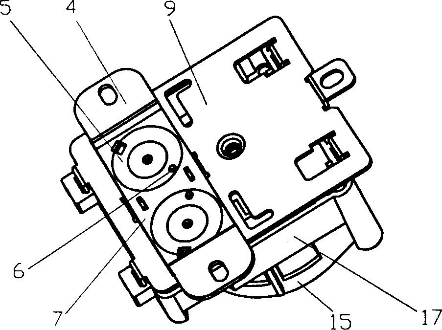 Safety protector for electric heating container