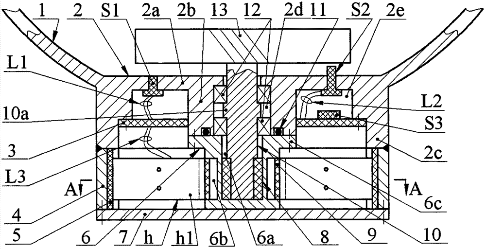 Self-powered oil and gas pipeline monitoring device based on fluid power generation