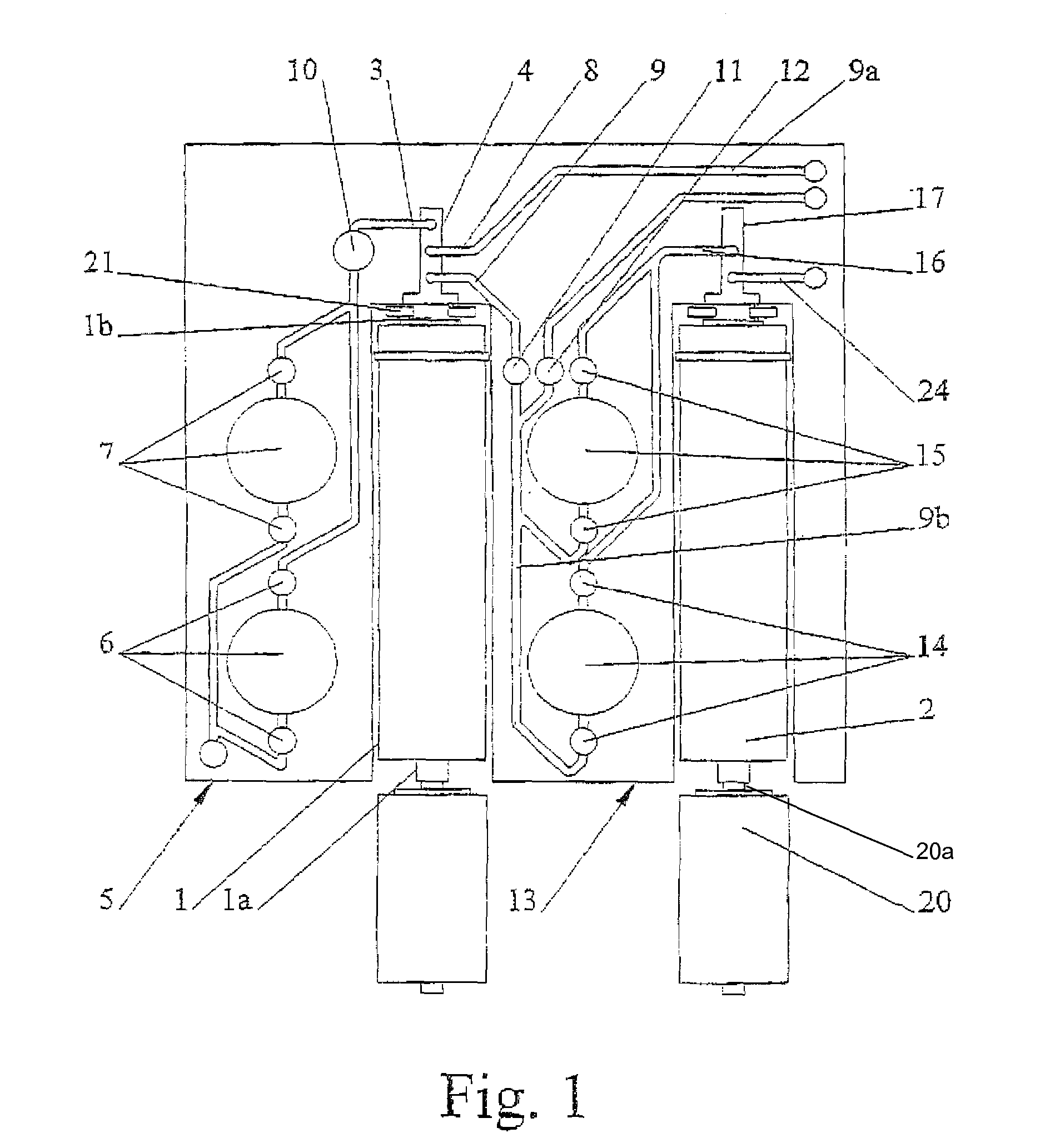 Disposable device for the continuous centrifugal separation of a physiological fluid