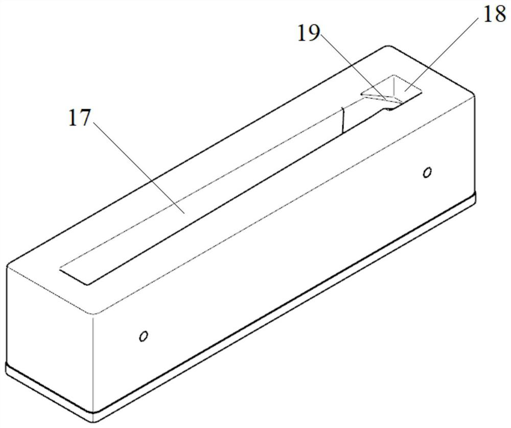 Forming die and method for special-shaped curved surface structural part