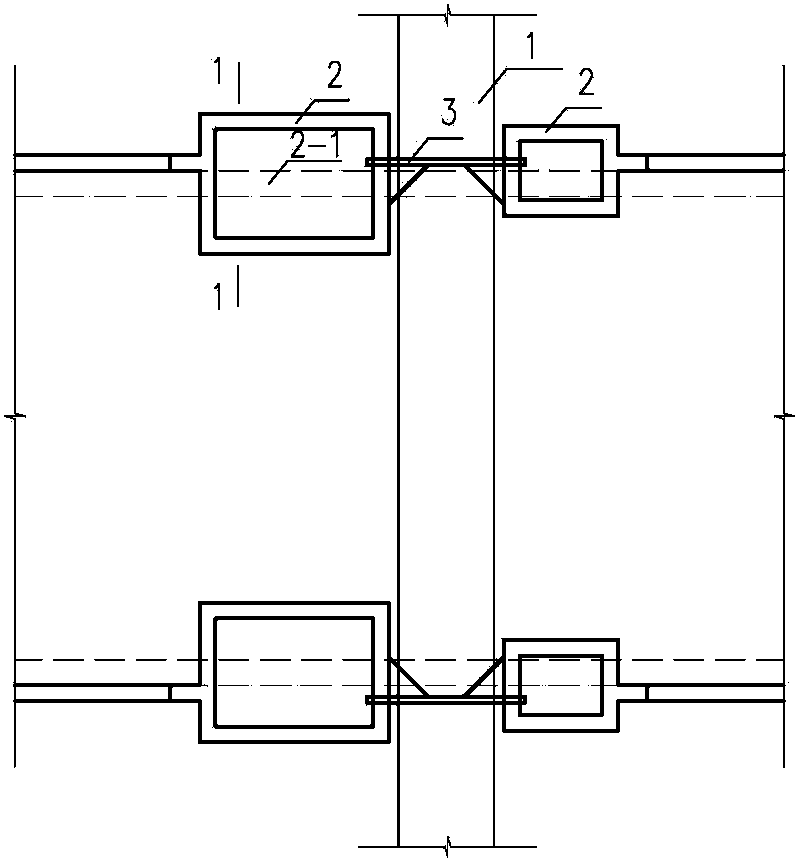 Foundation pit supporting method used below existing comprehensive pipe rack