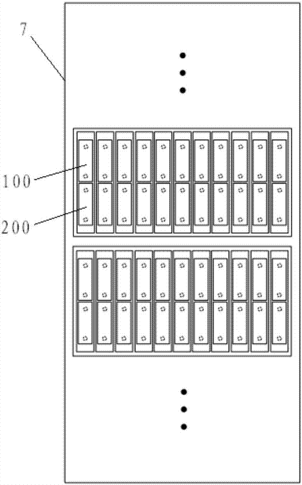 Heat dissipation device and system for blade server chip