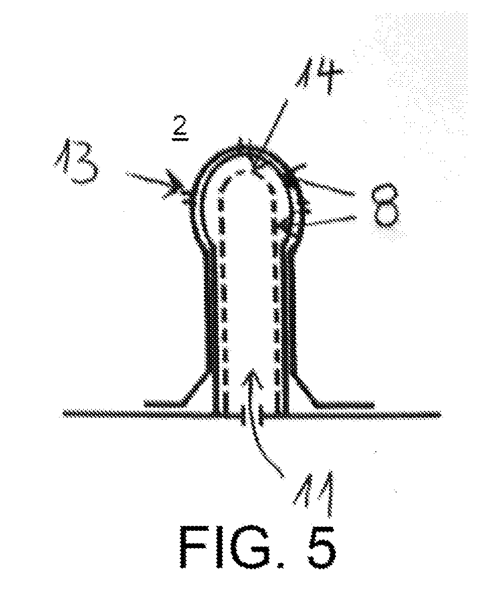 Arrangement and method with a flyable unmanned transporting device