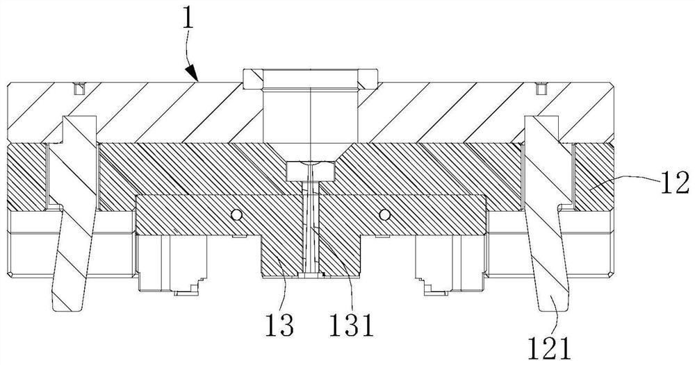 Injection molding method for preventing large-area metal part rubber coating deformation, injection mold and large-area metal part rubber coating product