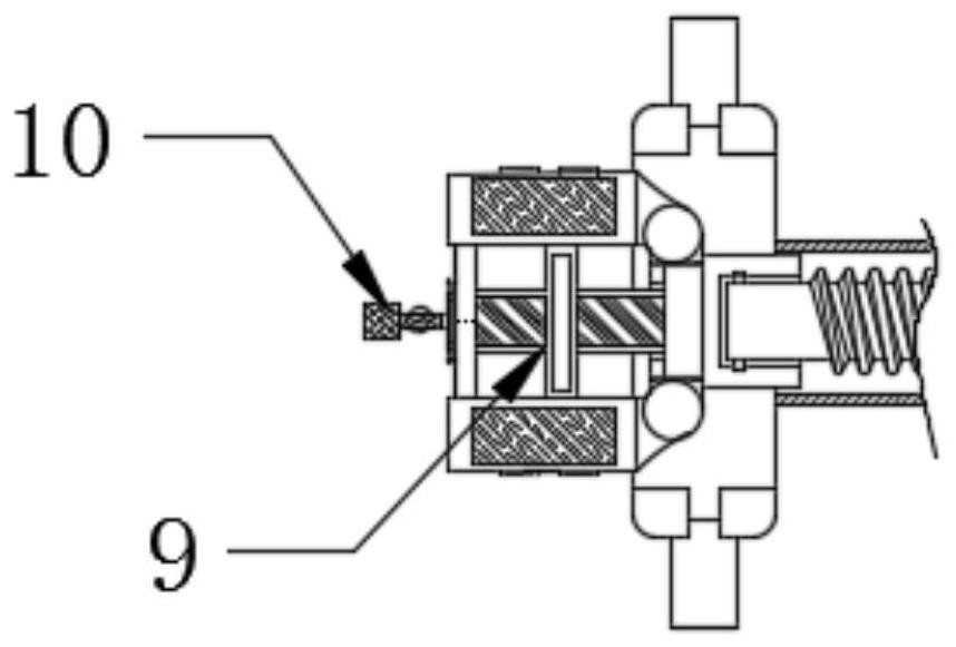 Environment-friendly device for uniformly spraying paint on automobile parts in all directions