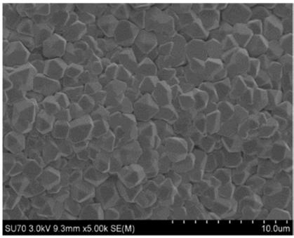 Photothermal seawater desalination film made of metal organic framework material