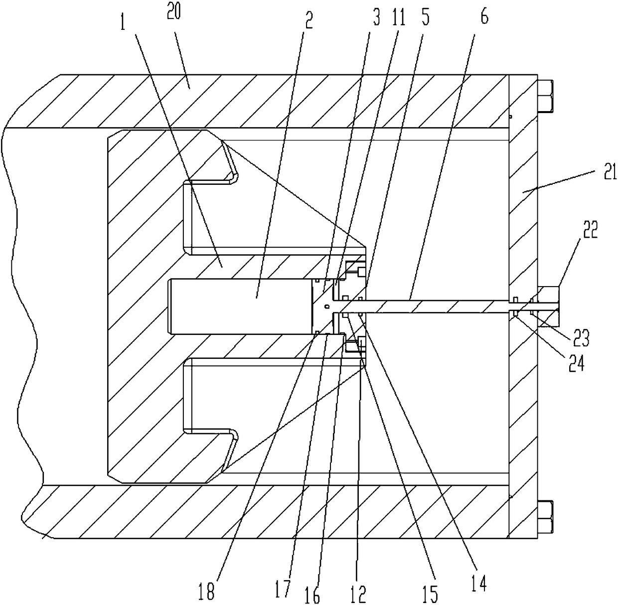 Hydraulic driving device with moving cylinder body