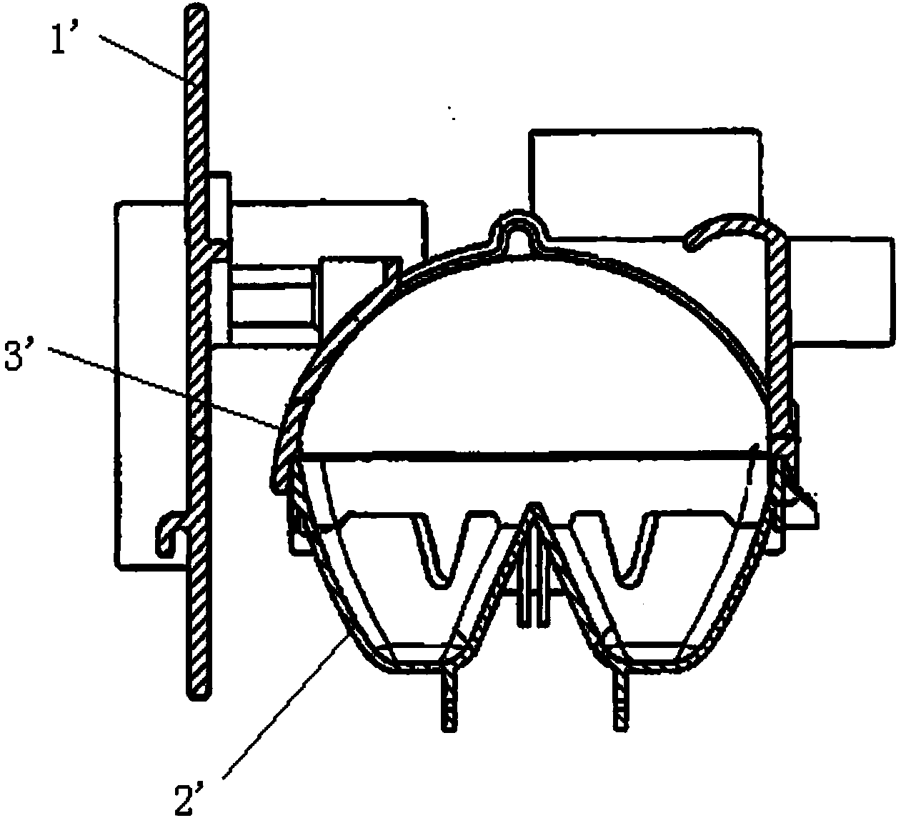 Eccentric ice maker and refrigerator