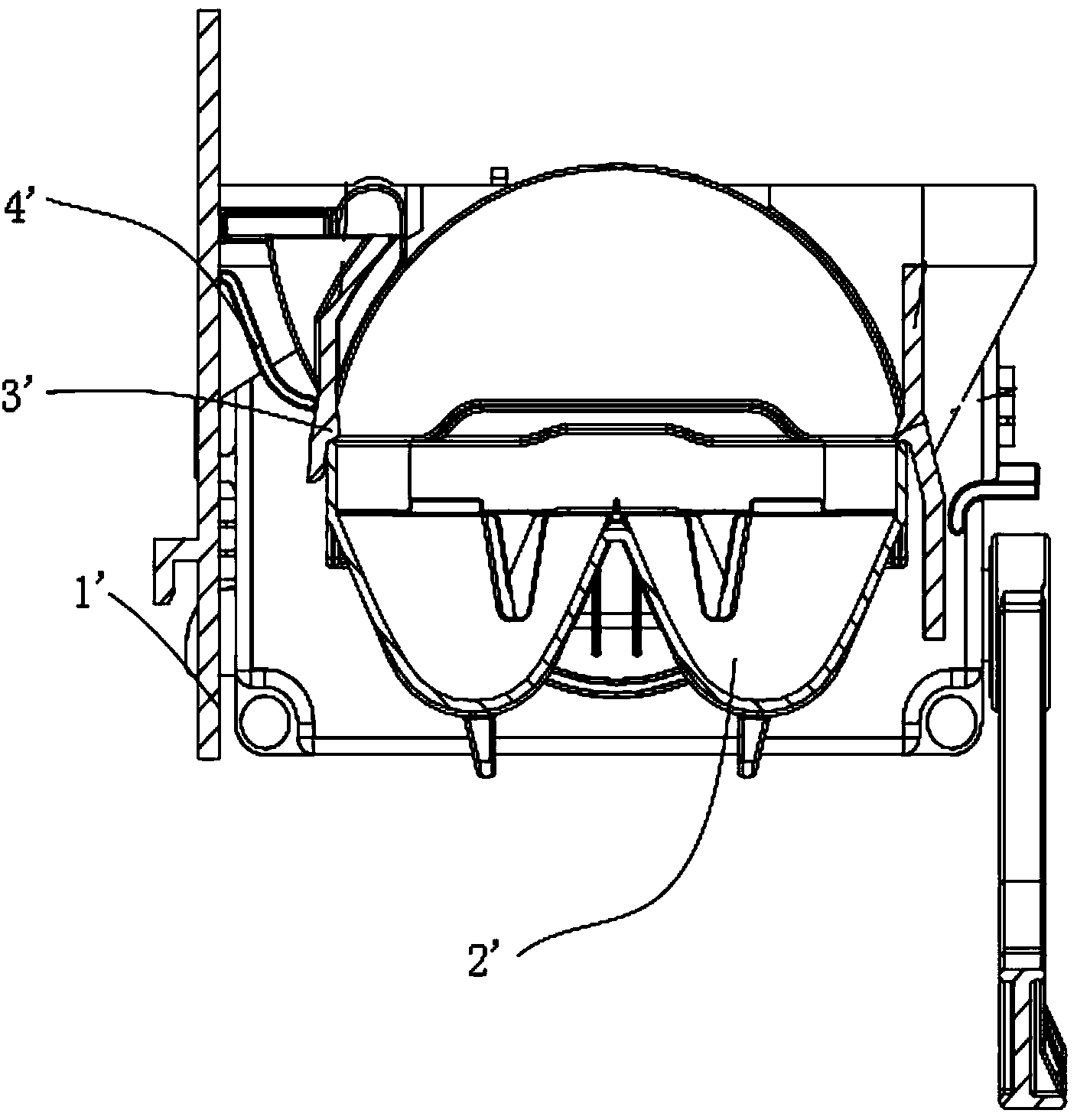 Eccentric ice maker and refrigerator