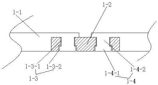 Connecting piece for splicing of floors