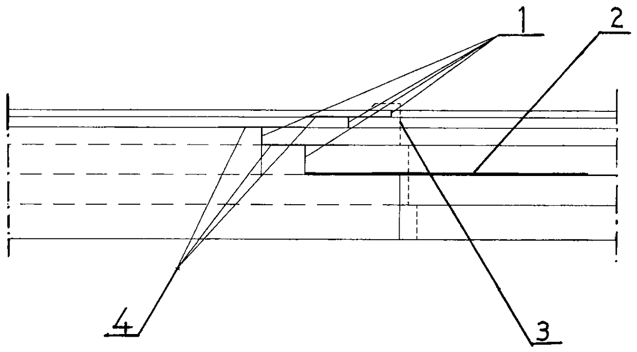 A splicing method and structure of new and old roads in the reconstruction and expansion of pavement construction