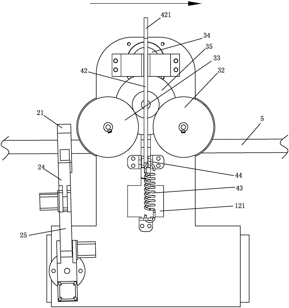 Automatic spraying equipment for overhead power transmission line