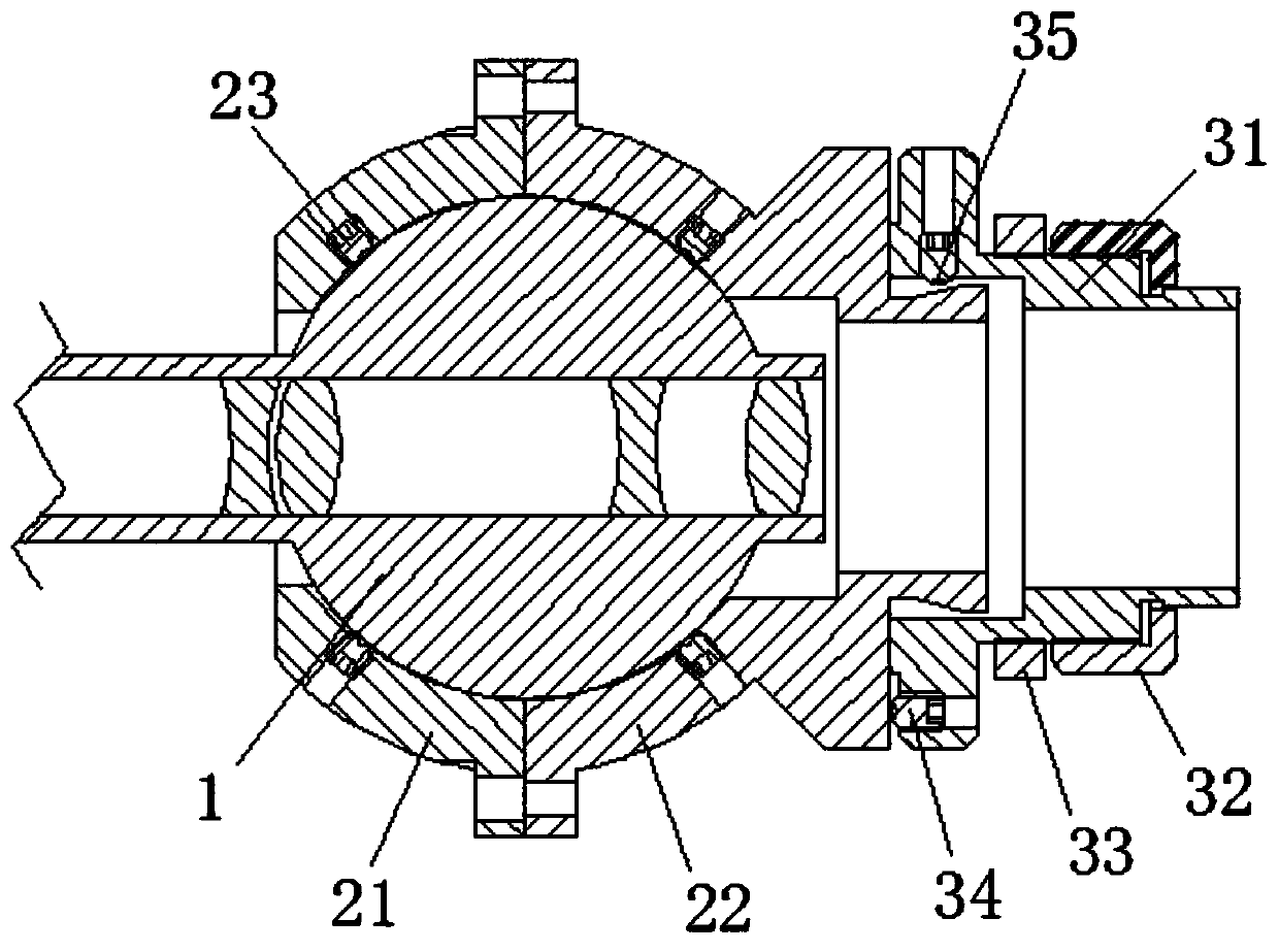 Device for adjusting rear intercept of lens and camera