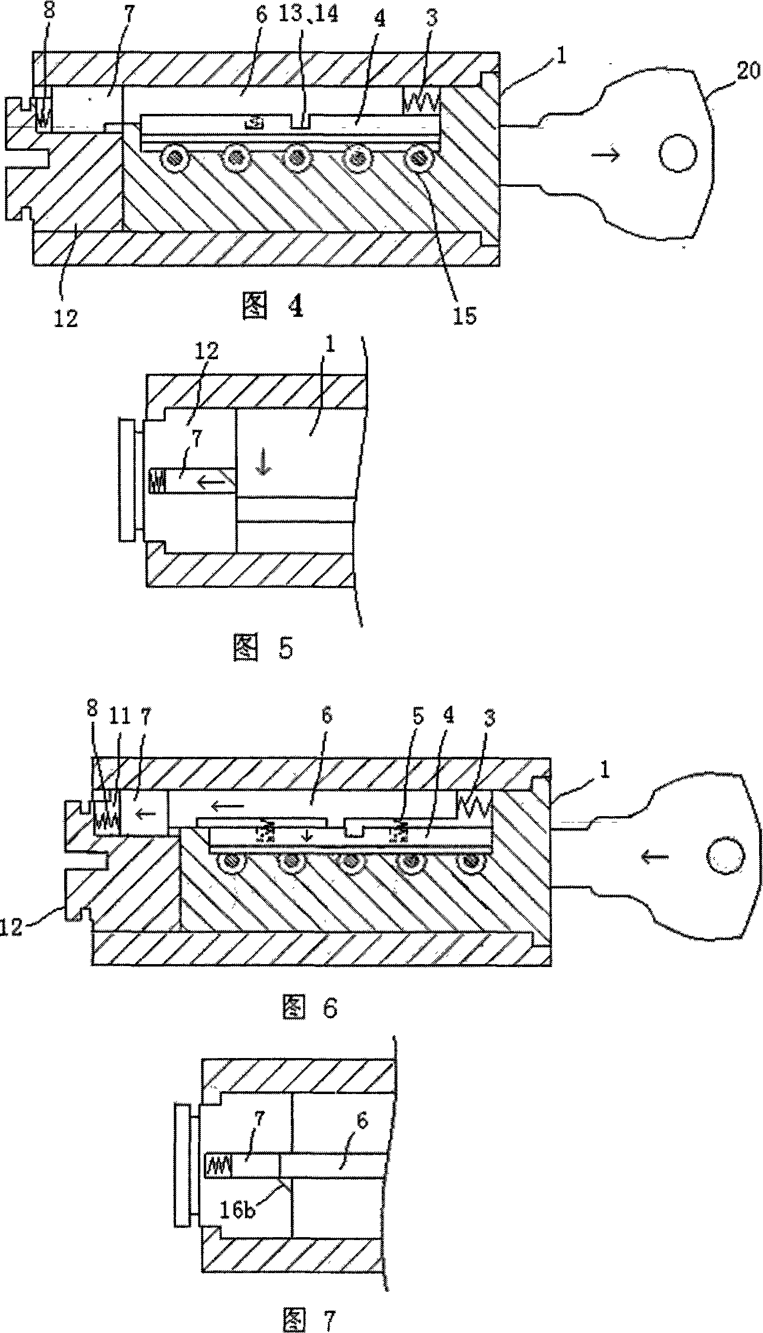 Coupling structure for lock pin capable of idling